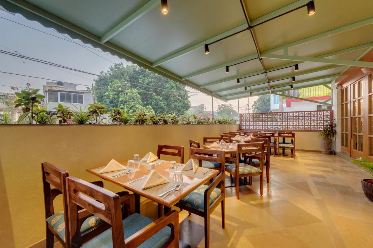 The Beacon Hotel ואדודרה מראה חיצוני תמונה
