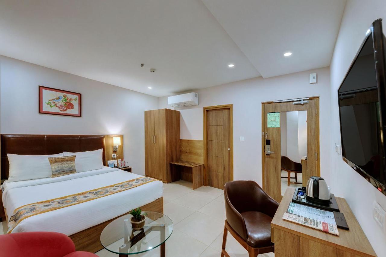 The Beacon Hotel ואדודרה מראה חיצוני תמונה